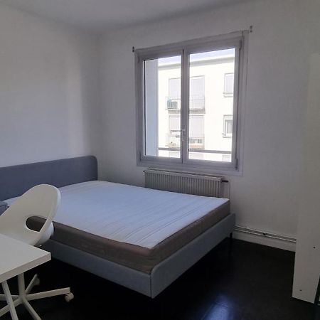 Appartement Calme 3 Chambres Avec Lit Double Wifi - Parking Facile Vandoeuvre-les-Nancy Exterior photo